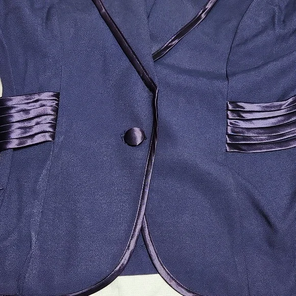 R.J. & Co. Blazer - Picture 6 of 13